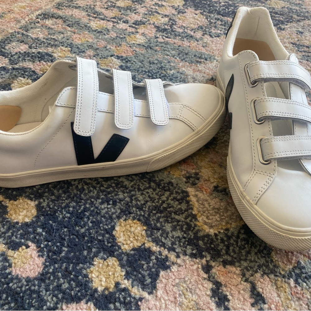 Women’s Veja Sneakers
